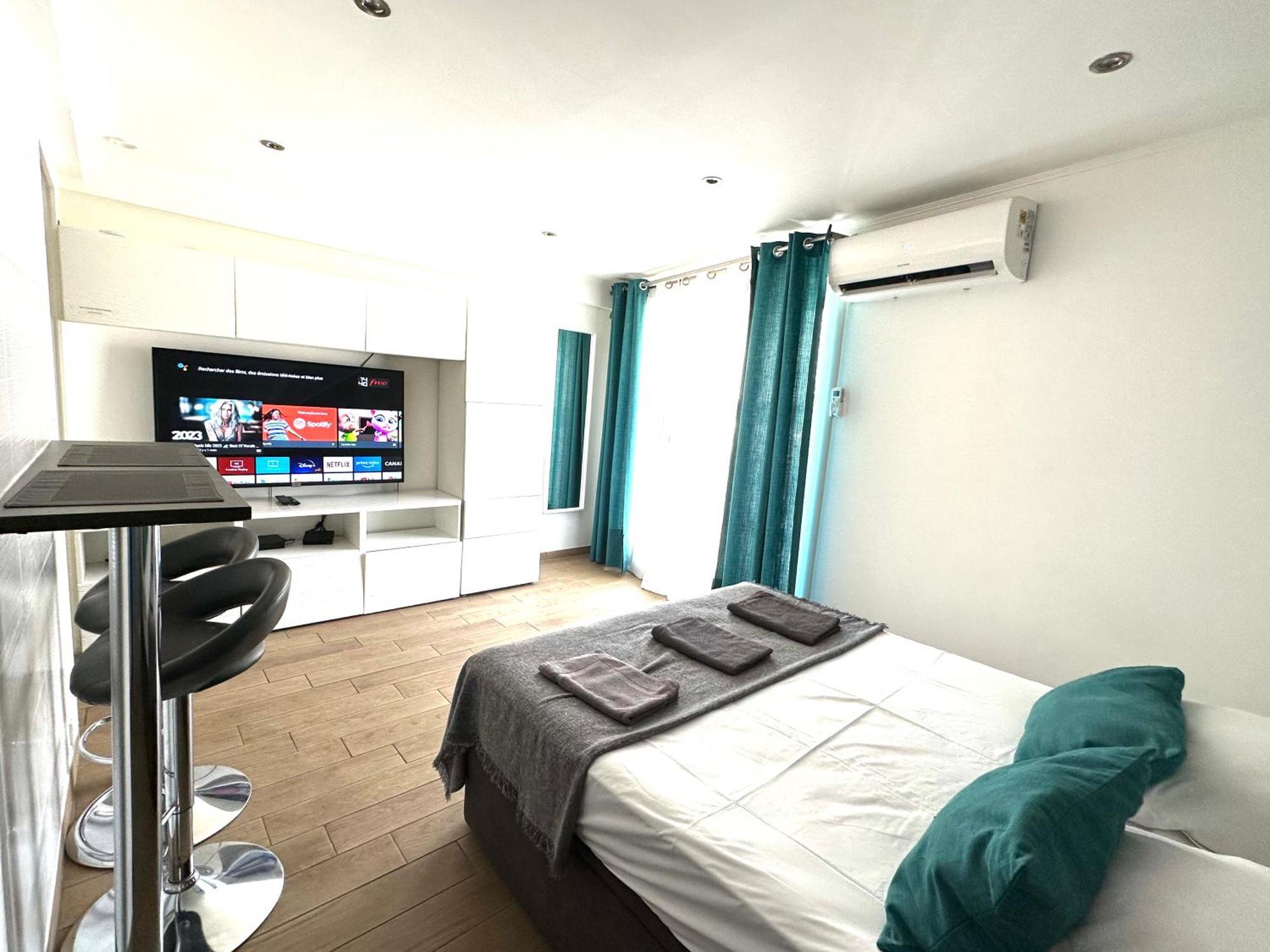 Studio Gare Saint Charles Марсель Экстерьер фото