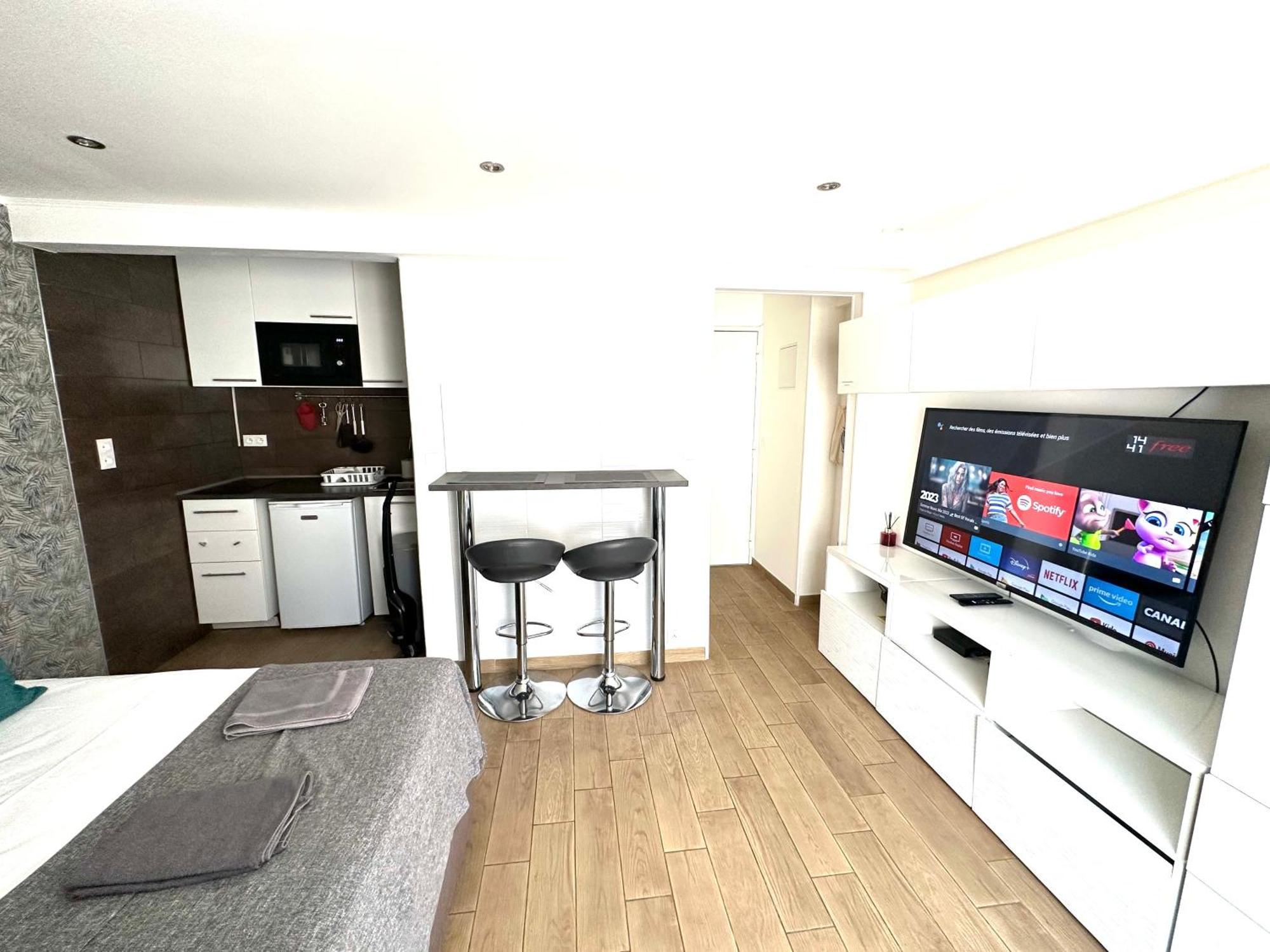 Studio Gare Saint Charles Марсель Экстерьер фото